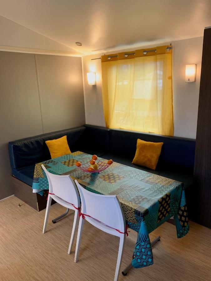 Mobil Home 6 Personnes Saint-Cheron Exterior photo